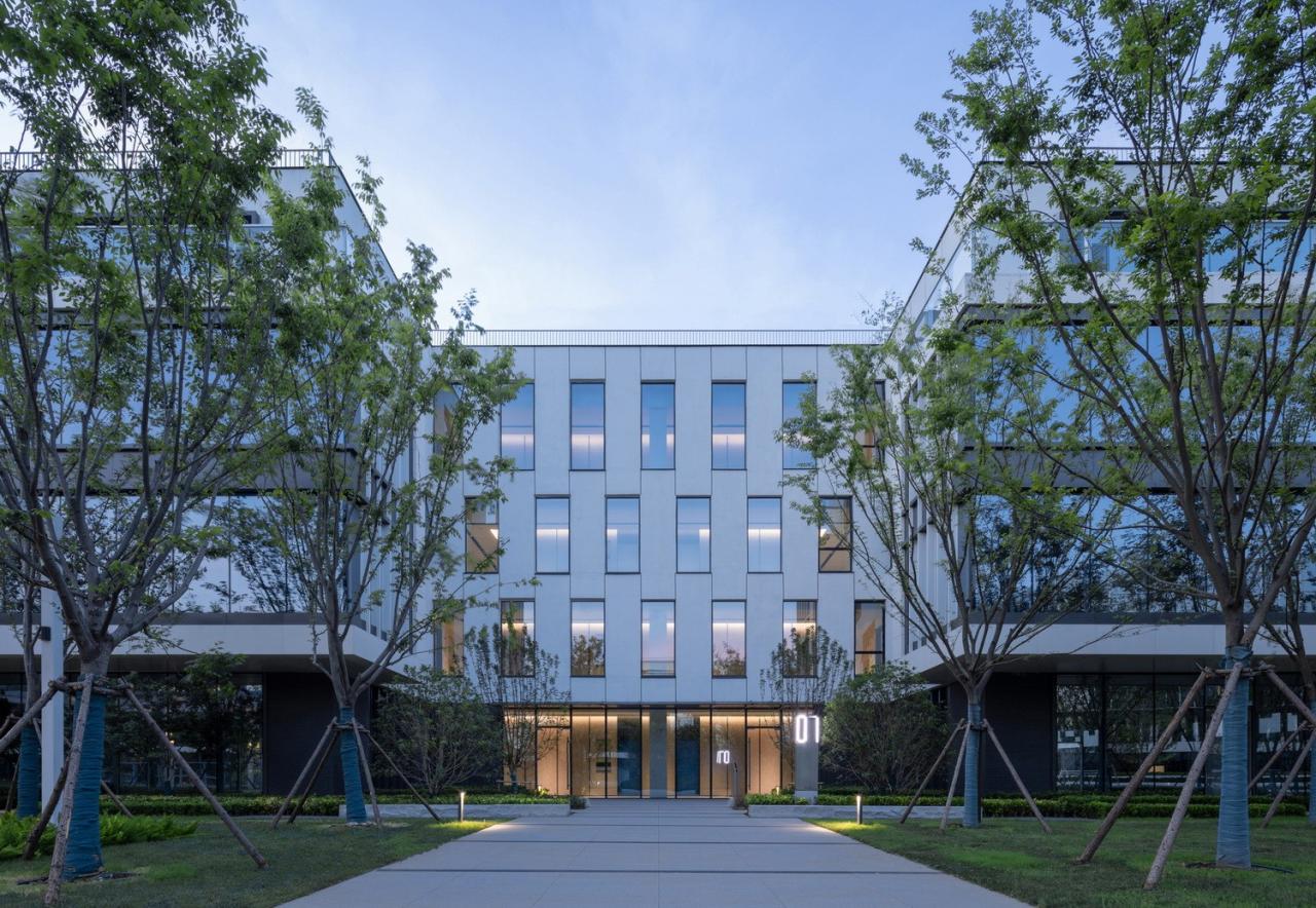 BIM建筑|南京紫金山麓首个AI人工智能产业载体 / 三益中国