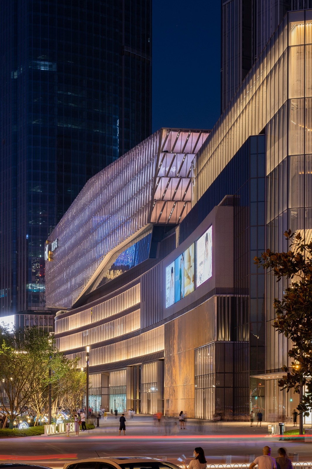 BIM建筑|武汉万象城：“水晶之冠”，光之“万象”/ GD大观国际