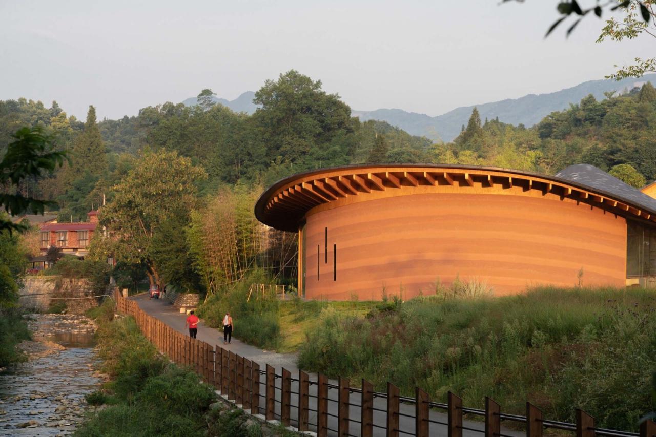 BIM建筑|柒村艺术设计中心 / 时地建筑