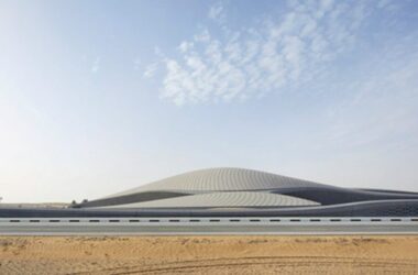BIM建筑|扎哈工作室设计沙丘般的比耶总部-BIM建筑网
