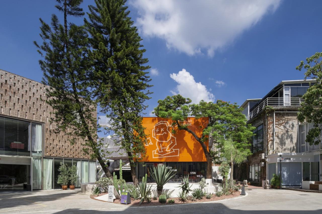 BIM建筑|工业遗址世界里的橙色糖果-未来社HOUSE / Wutopia Lab