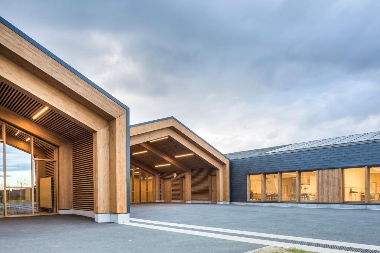 BIM建筑|Les Coteaux Fleuris 学校 / HEMAA Architectes + Hesters Oyon