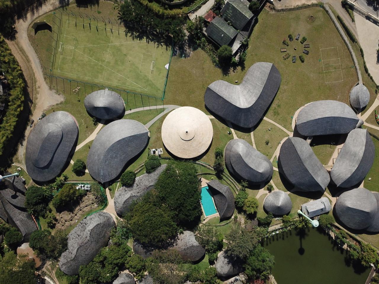 BIM建筑|竹结构建筑，Panyaden 中学图书馆 / Chiangmai Life Architects