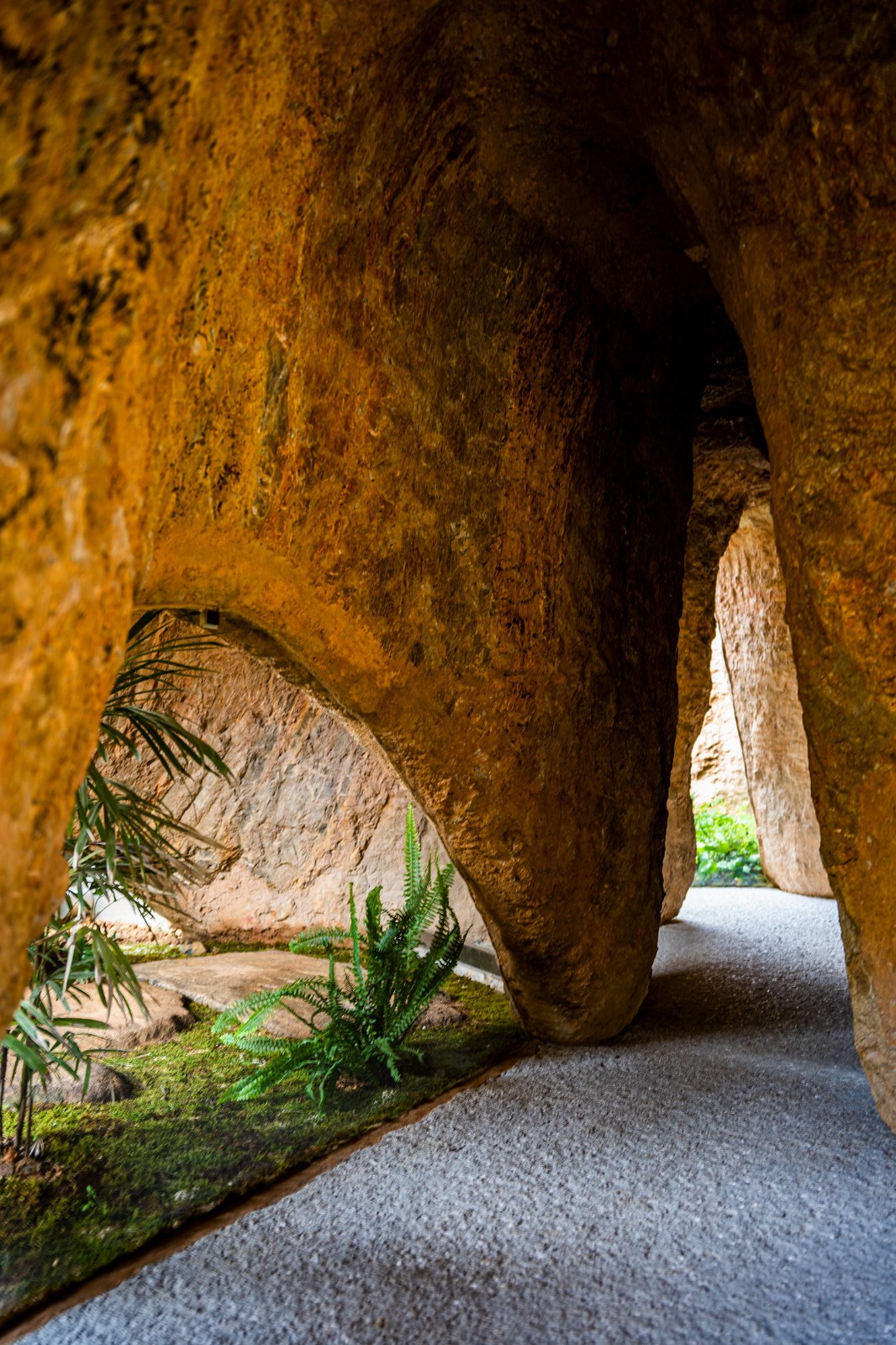 BIM建筑|住宅与餐厅「Maison Owl」 / 石上纯也建筑事务所