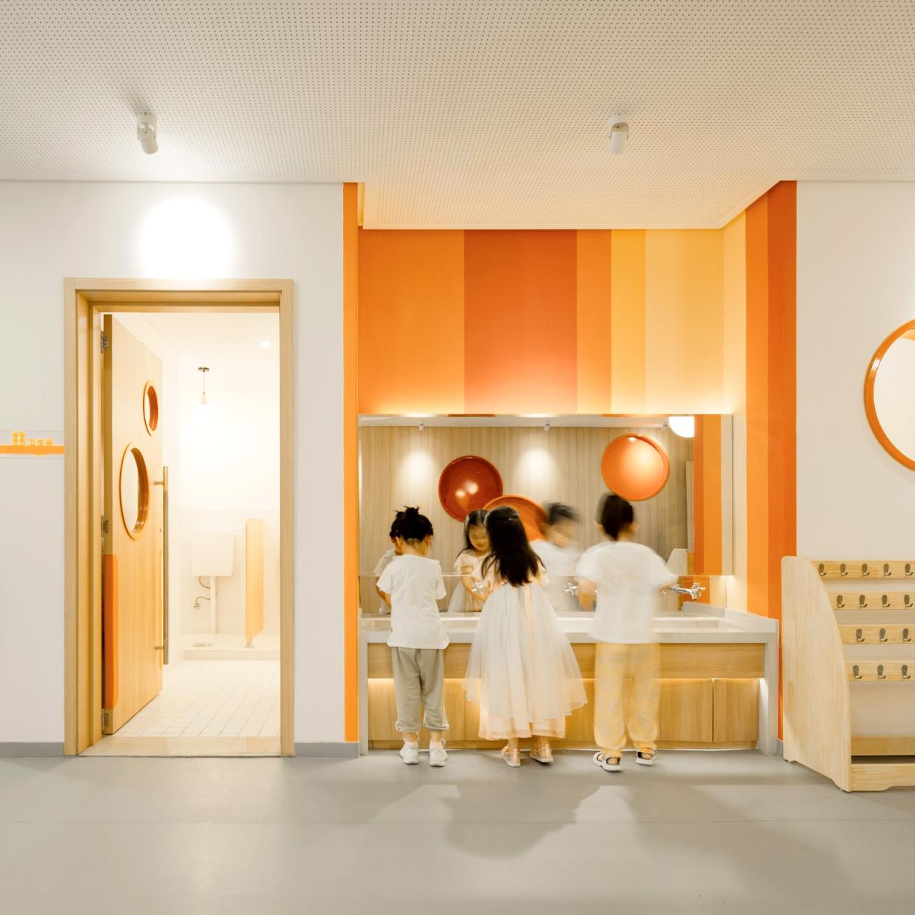 BIM建筑|这可能是小城幼儿园的天花板了：陕西安康高新第五幼儿园 / UUA建筑师事务所