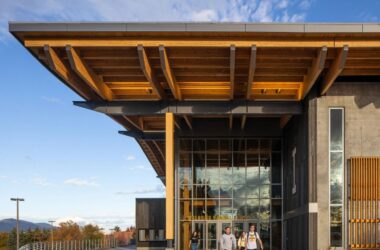 BIM建筑|爱达荷大学中央信用合作社体育馆 / Opsis Architecture-BIM建筑网