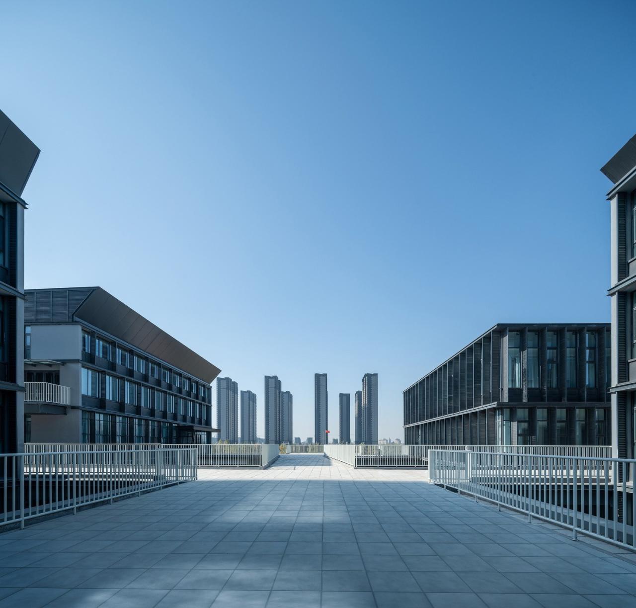 BIM建筑|郑州航空港第八安置区配套中学暨郑州第130中学 / 上海联创设计集团