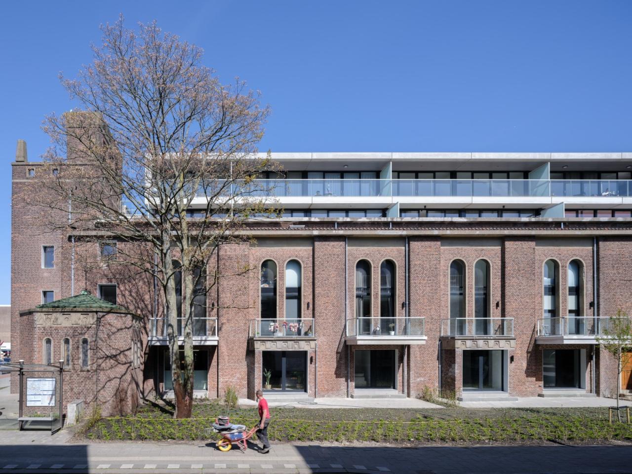 BIM建筑|从教堂到公寓的更新改造 / HOYT Architecten