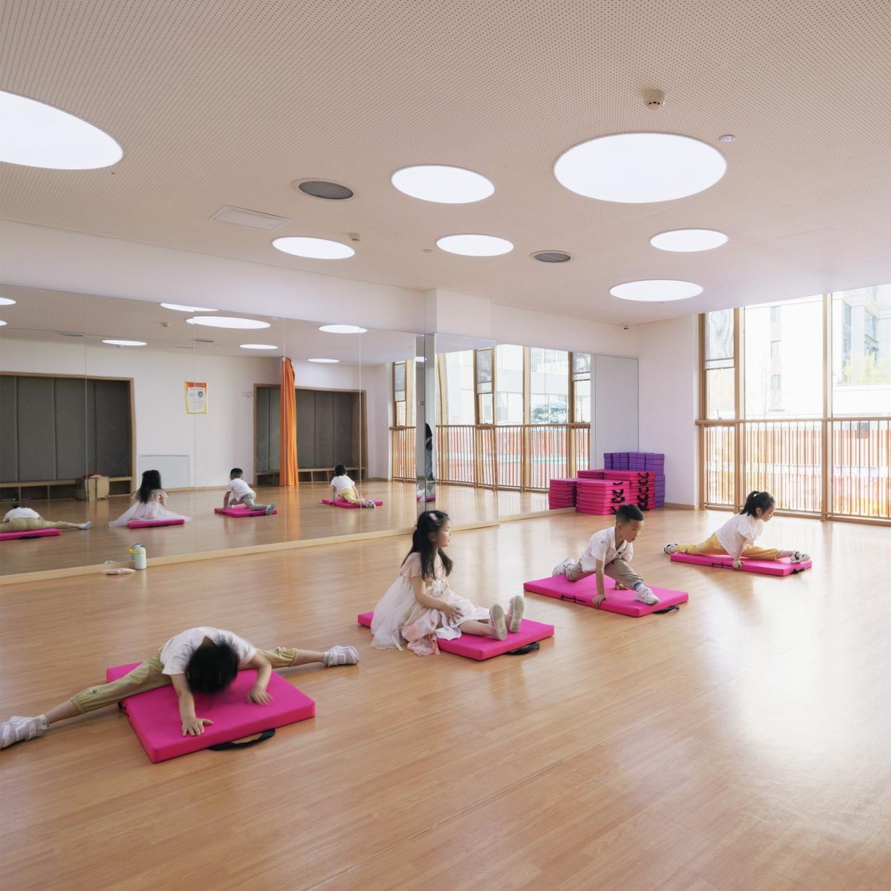 BIM建筑|这可能是小城幼儿园的天花板了：陕西安康高新第五幼儿园 / UUA建筑师事务所