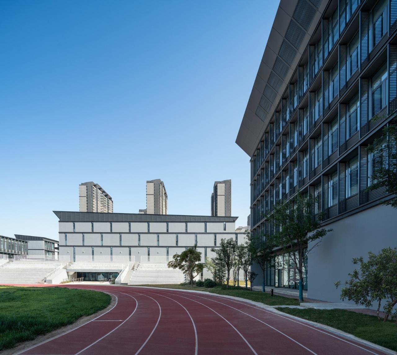 BIM建筑|郑州航空港第八安置区配套中学暨郑州第130中学 / 上海联创设计集团