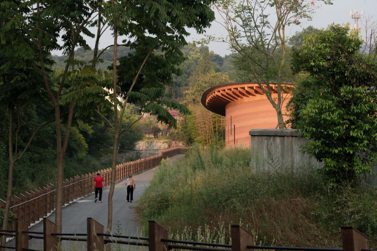 BIM建筑|柒村艺术设计中心 / 时地建筑