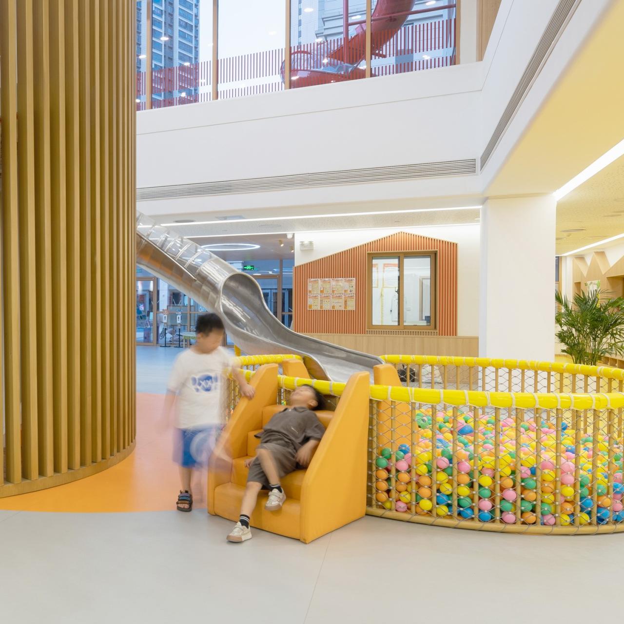 BIM建筑|这可能是小城幼儿园的天花板了：陕西安康高新第五幼儿园 / UUA建筑师事务所