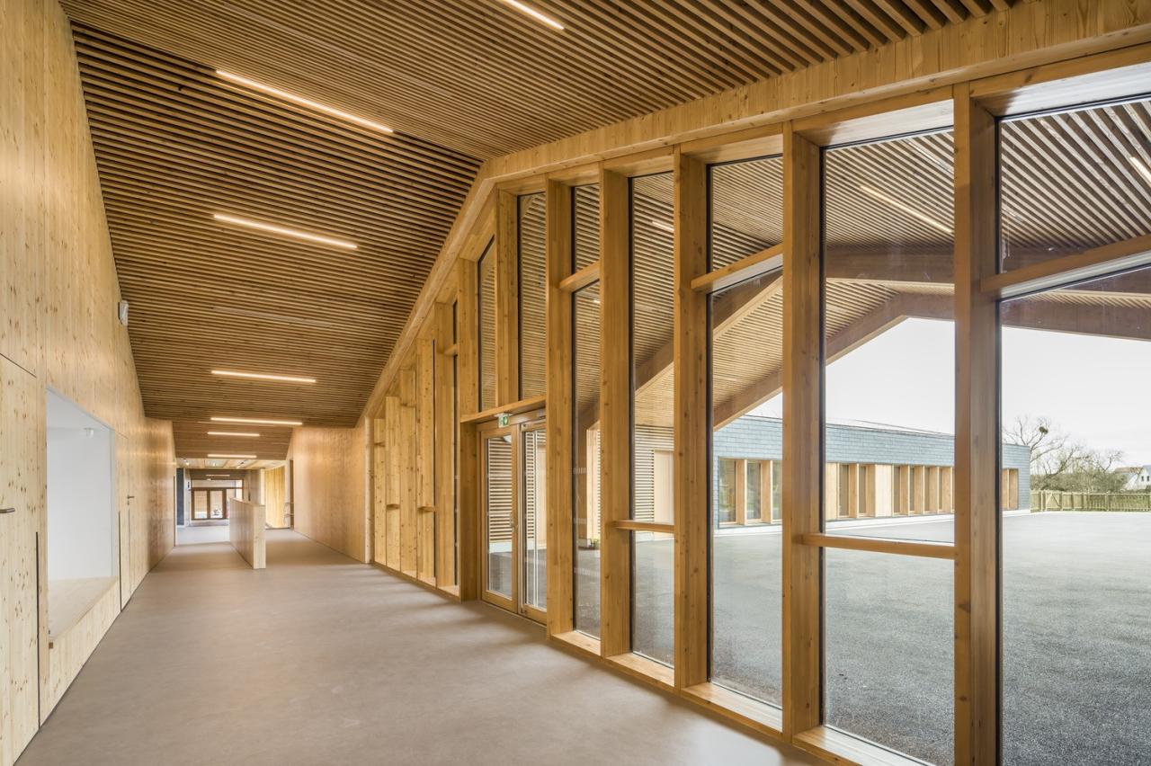BIM建筑|Les Coteaux Fleuris 学校 / HEMAA Architectes + Hesters Oyon