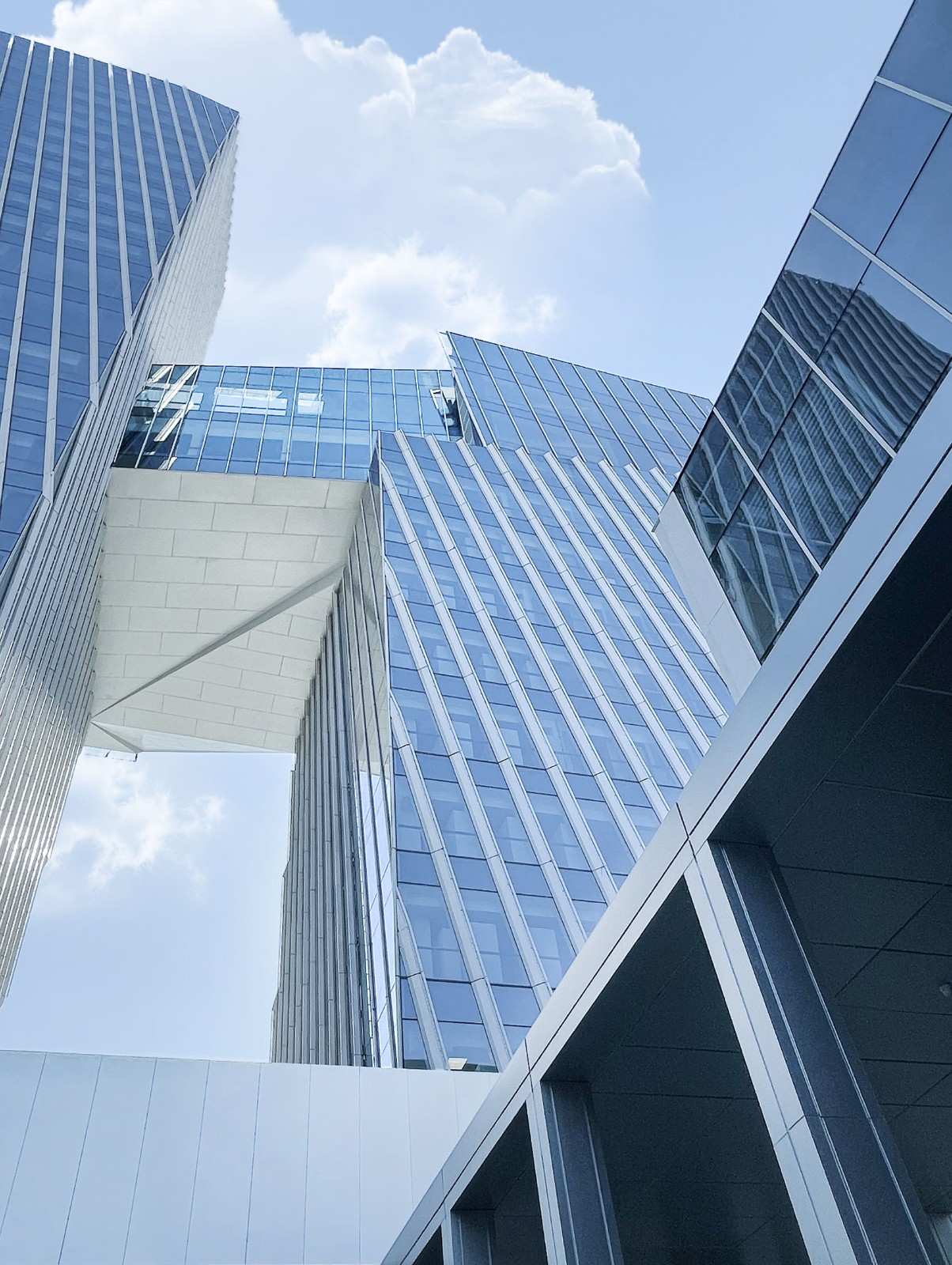 BIM建筑|巨石科技大厦 / 栖城设计