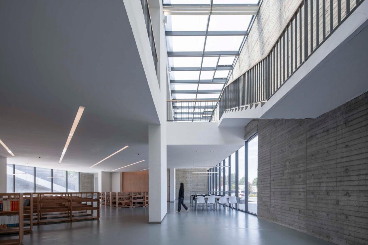 BIM建筑|友兰中学图艺综合楼 / WAU建筑事务所