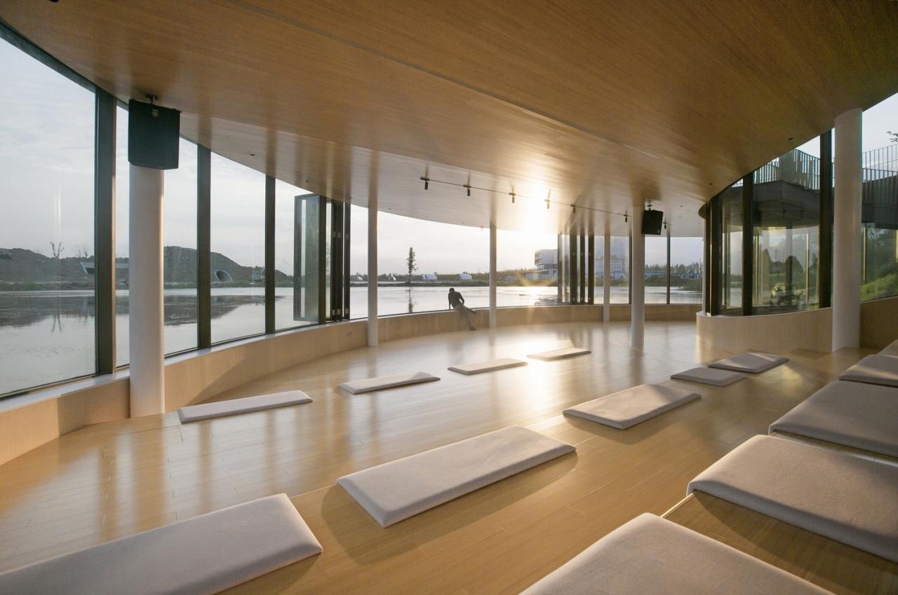 BIM建筑|湖畔剧场 / 禾下建筑社 + MADAM