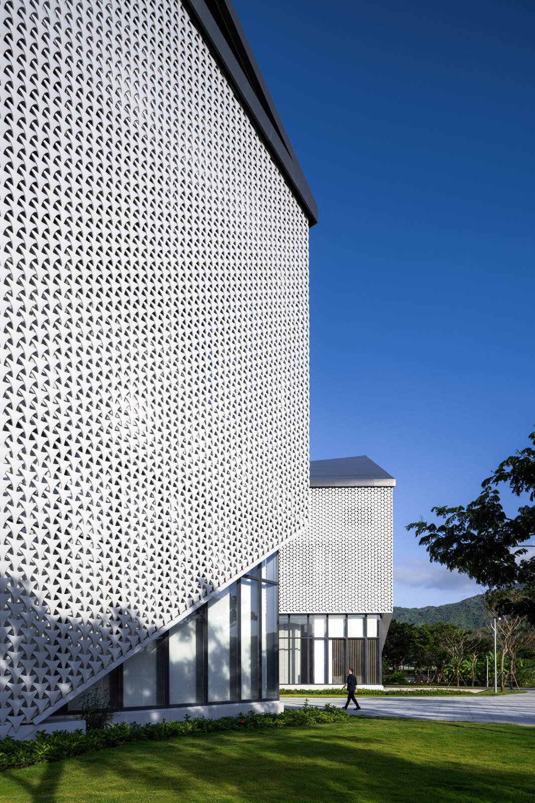 BIM建筑|三亚崖州湾科技城产业促进中心 / Gensler