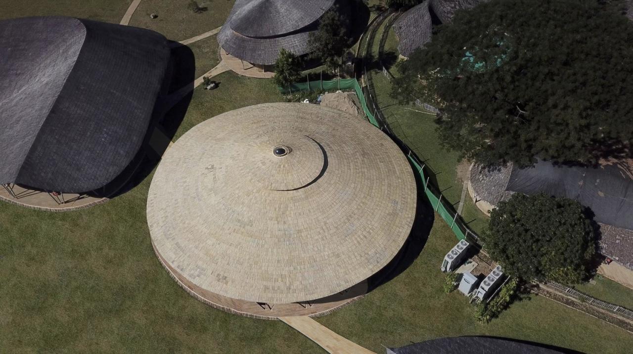 BIM建筑|竹结构建筑，Panyaden 中学图书馆 / Chiangmai Life Architects