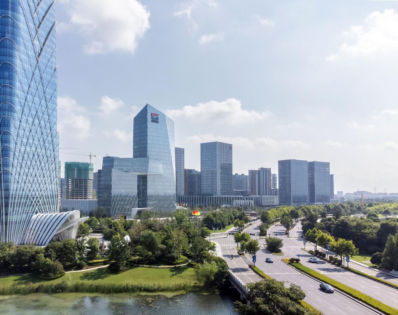 BIM建筑|巨石科技大厦 / 栖城设计