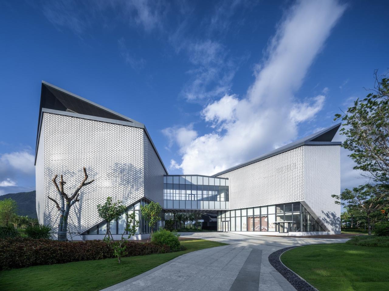 BIM建筑|三亚崖州湾科技城产业促进中心 / Gensler