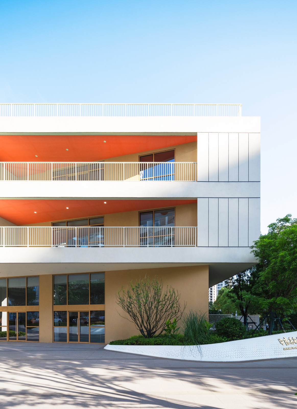 BIM建筑|这可能是小城幼儿园的天花板了：陕西安康高新第五幼儿园 / UUA建筑师事务所