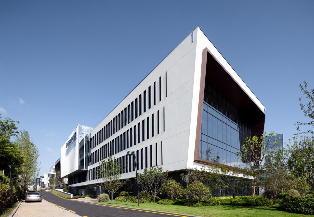 BIM建筑|南京紫金山麓首个AI人工智能产业载体 / 三益中国