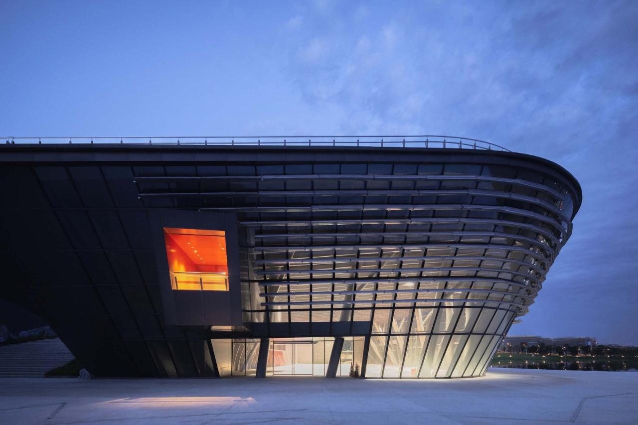 BIM建筑|成都天府路演艺术中心 / 天仝建筑