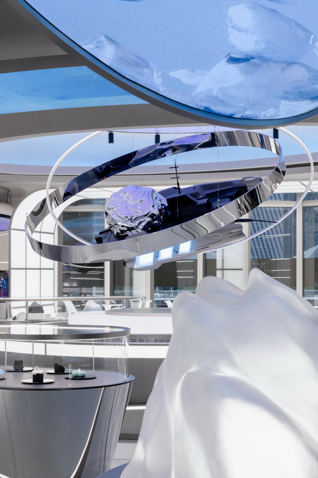 BIM建筑|HOLILAND TRAVEL：平行宇宙的未来叙事主义 / SLT设计咨询有限公司