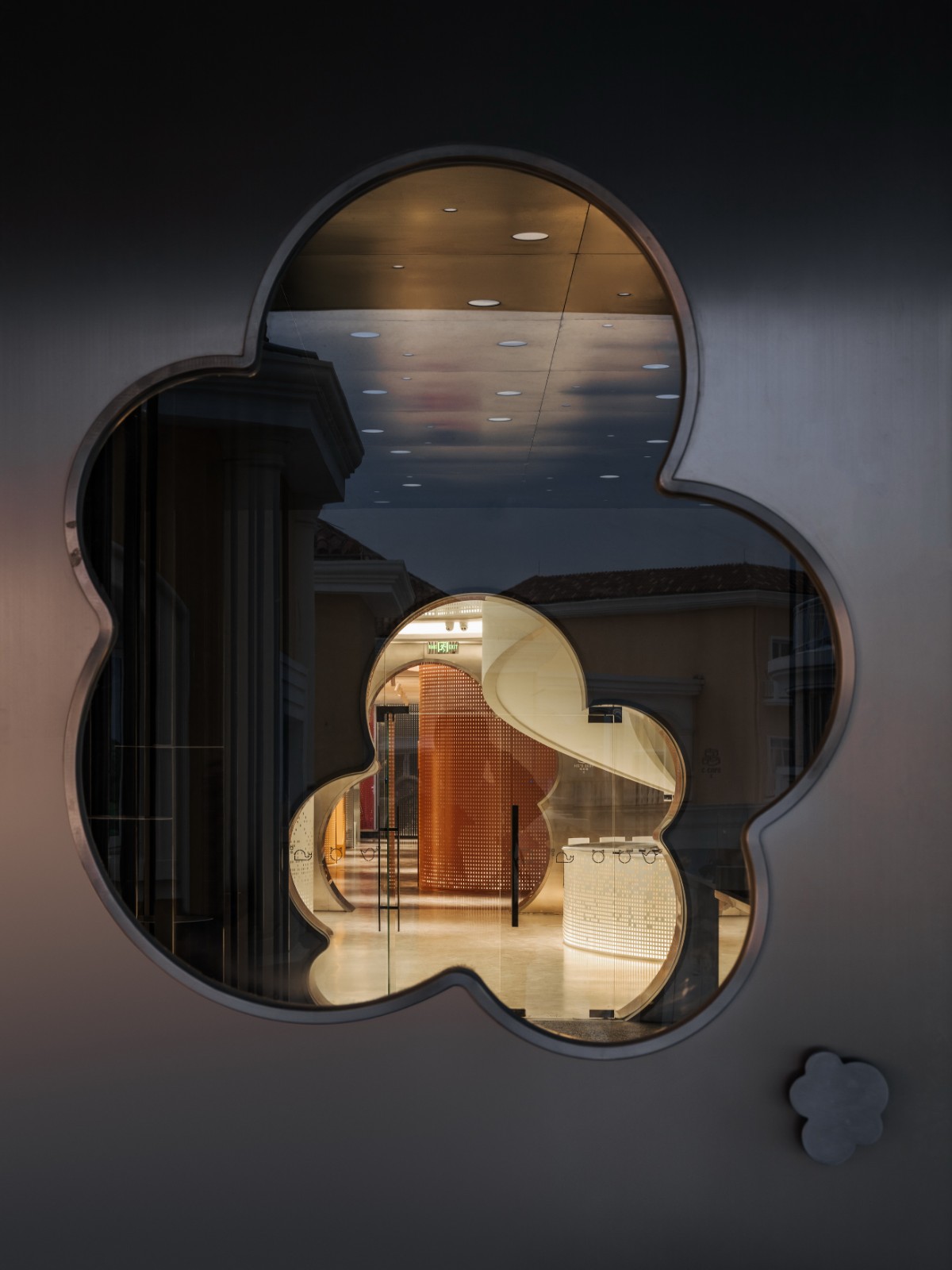 BIM建筑|房间里的万物：作为童话的朵云书院米罗店 / Wutopia Lab