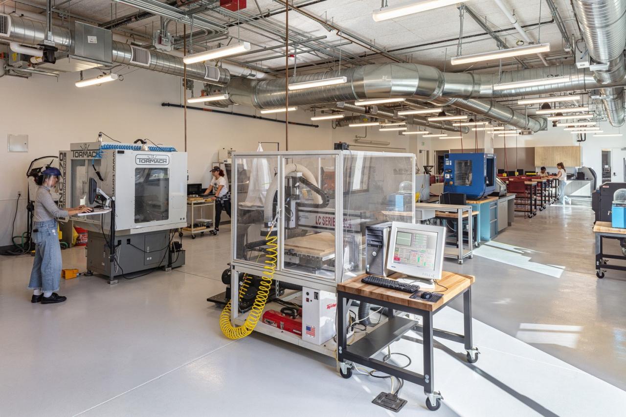 BIM建筑|马鞍学院先进技术与应用科学教学楼 / HED