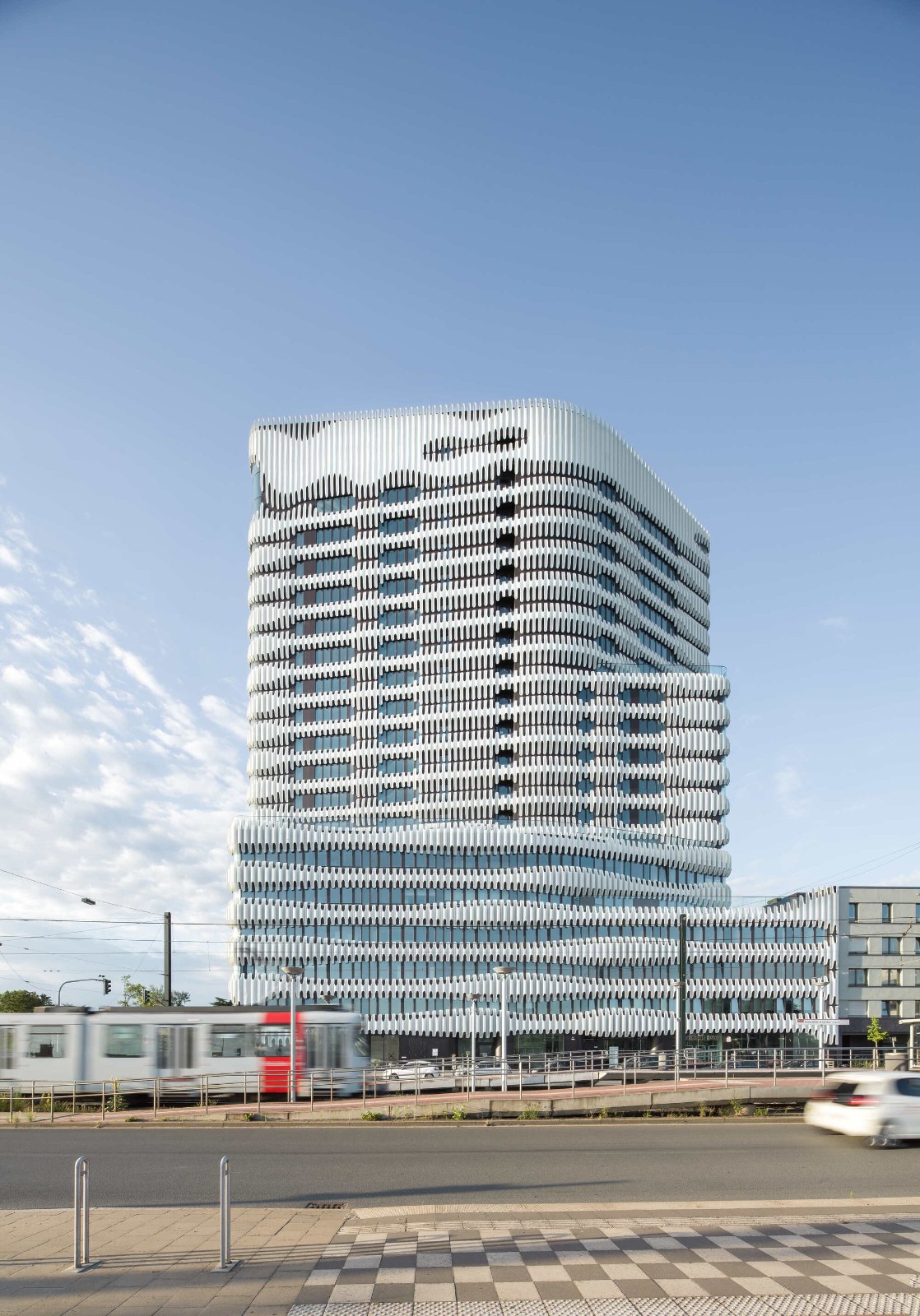 BIM建筑|RKM740“拉链” 塔楼 / J. Mayer H. Architects