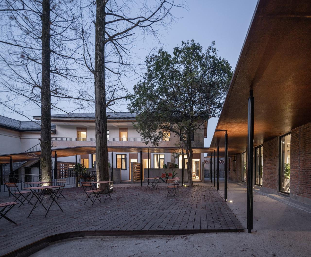 BIM建筑|龙游溪口镇乡村未来社区圃舍·溪口共享民宿 / 上海严旸建筑设计工作室