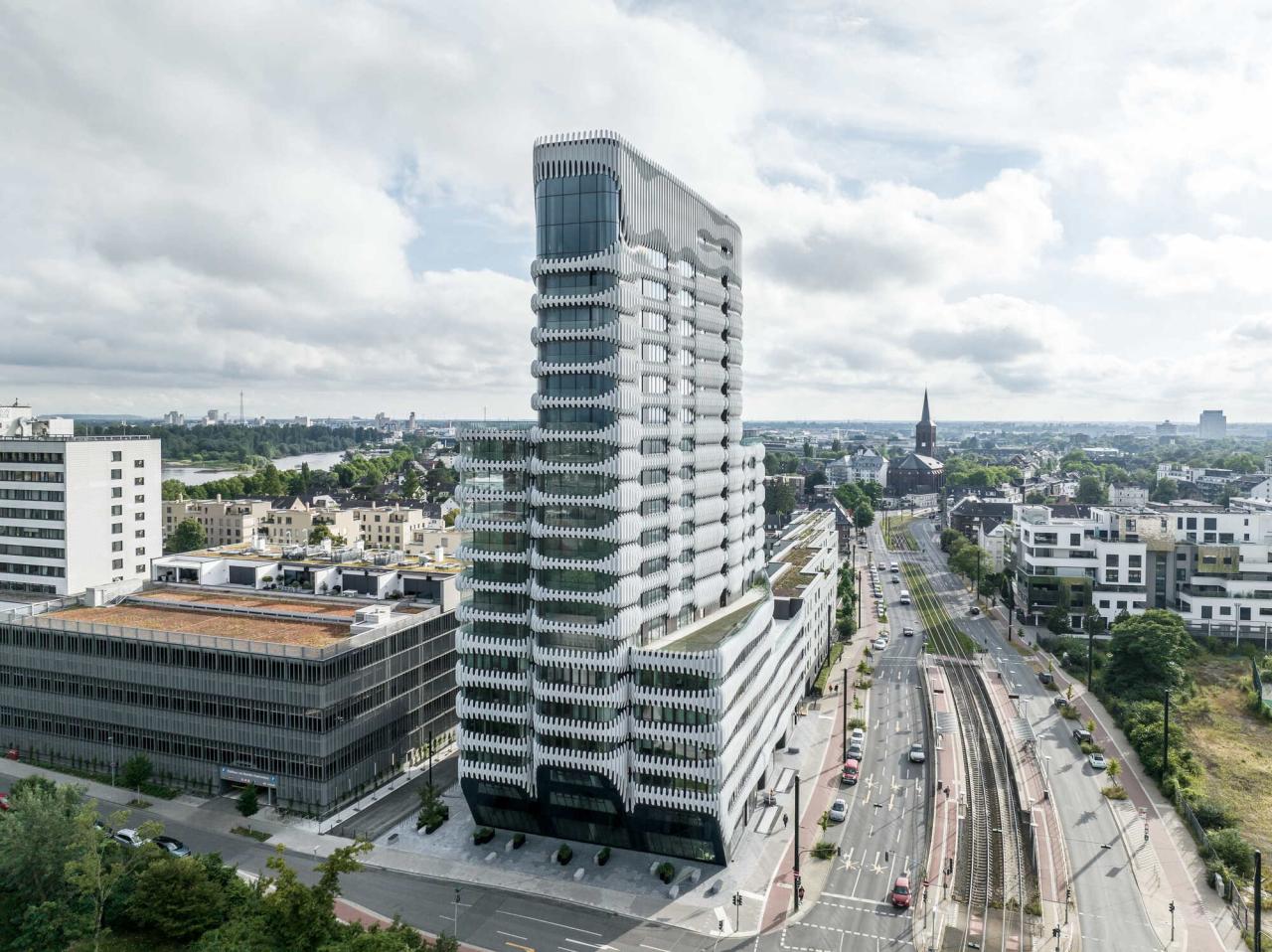 BIM建筑|RKM740“拉链” 塔楼 / J. Mayer H. Architects