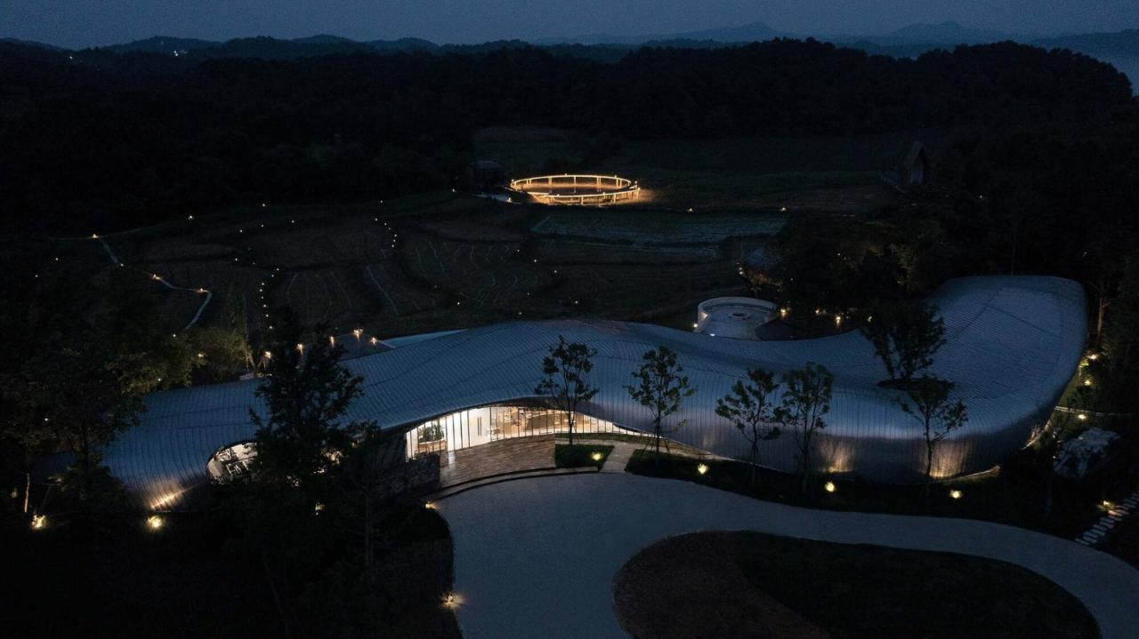 BIM建筑|新余树蛙自然体验中心 / 度向建筑