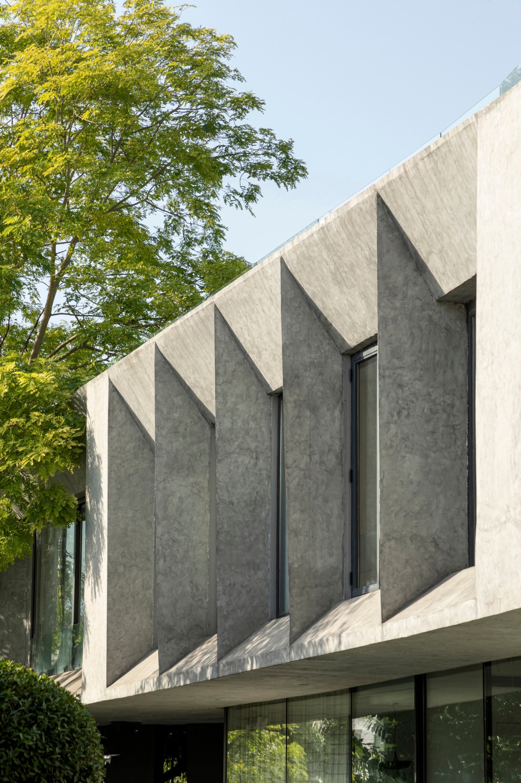 BIM建筑|KD45别墅，大自然环抱中的都市生活 / Studio Symbiosis