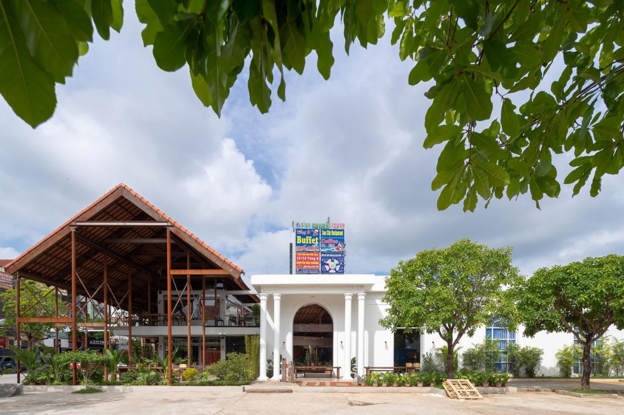 BIM建筑|May 咖啡厅和面包店 / FeA