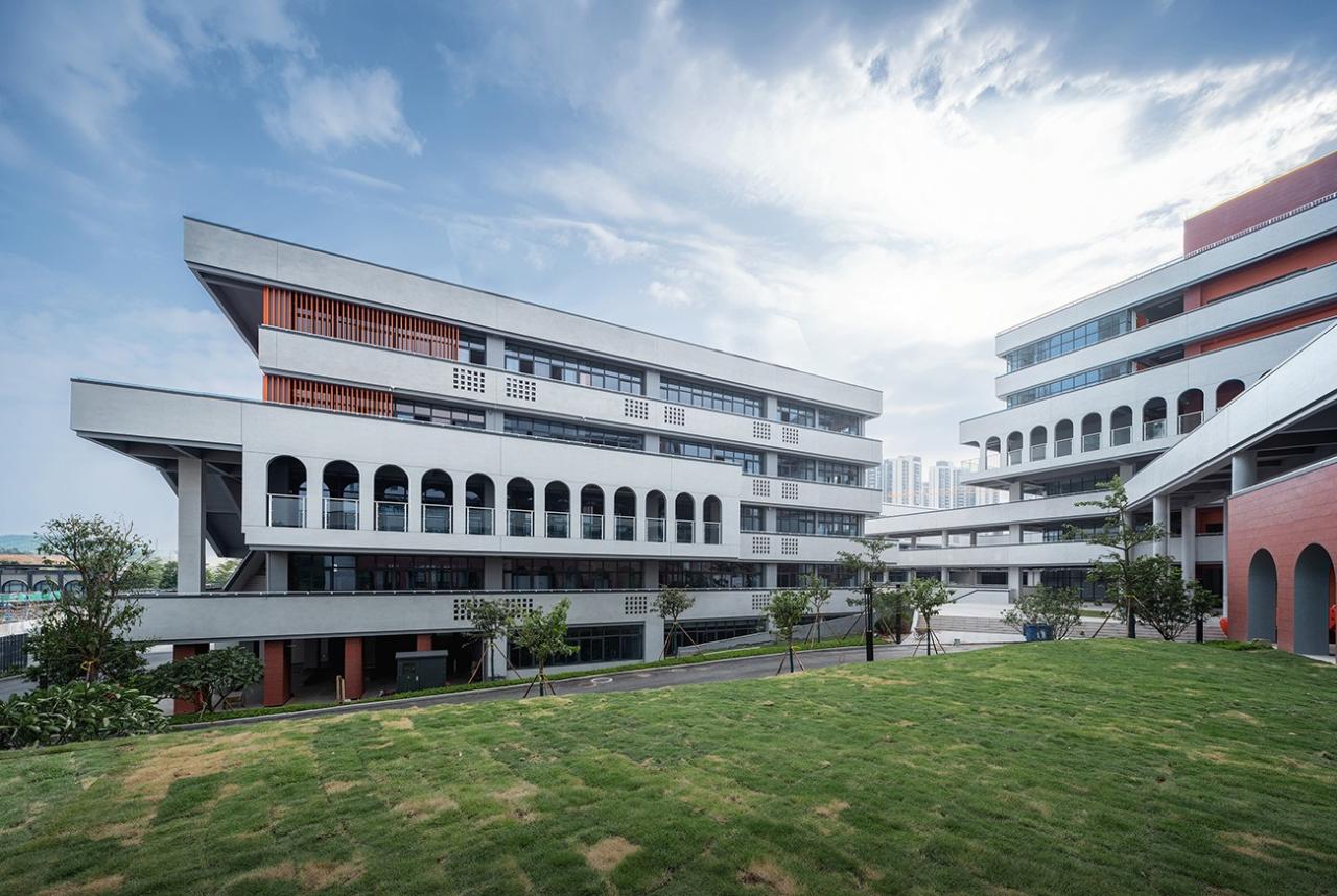 BIM建筑|台山市广旭实验学校 / 象外营造工作室