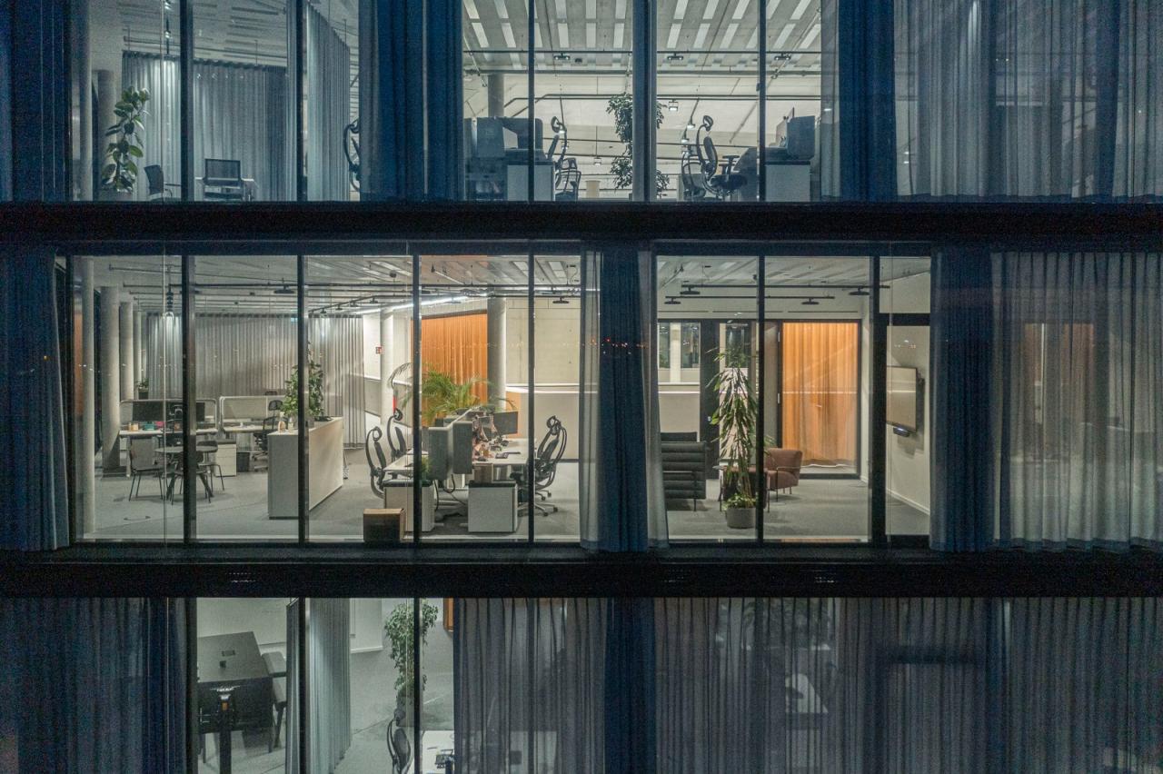 BIM建筑|随太阳路径开合窗帘，baramundi 总部 / 海茵建筑