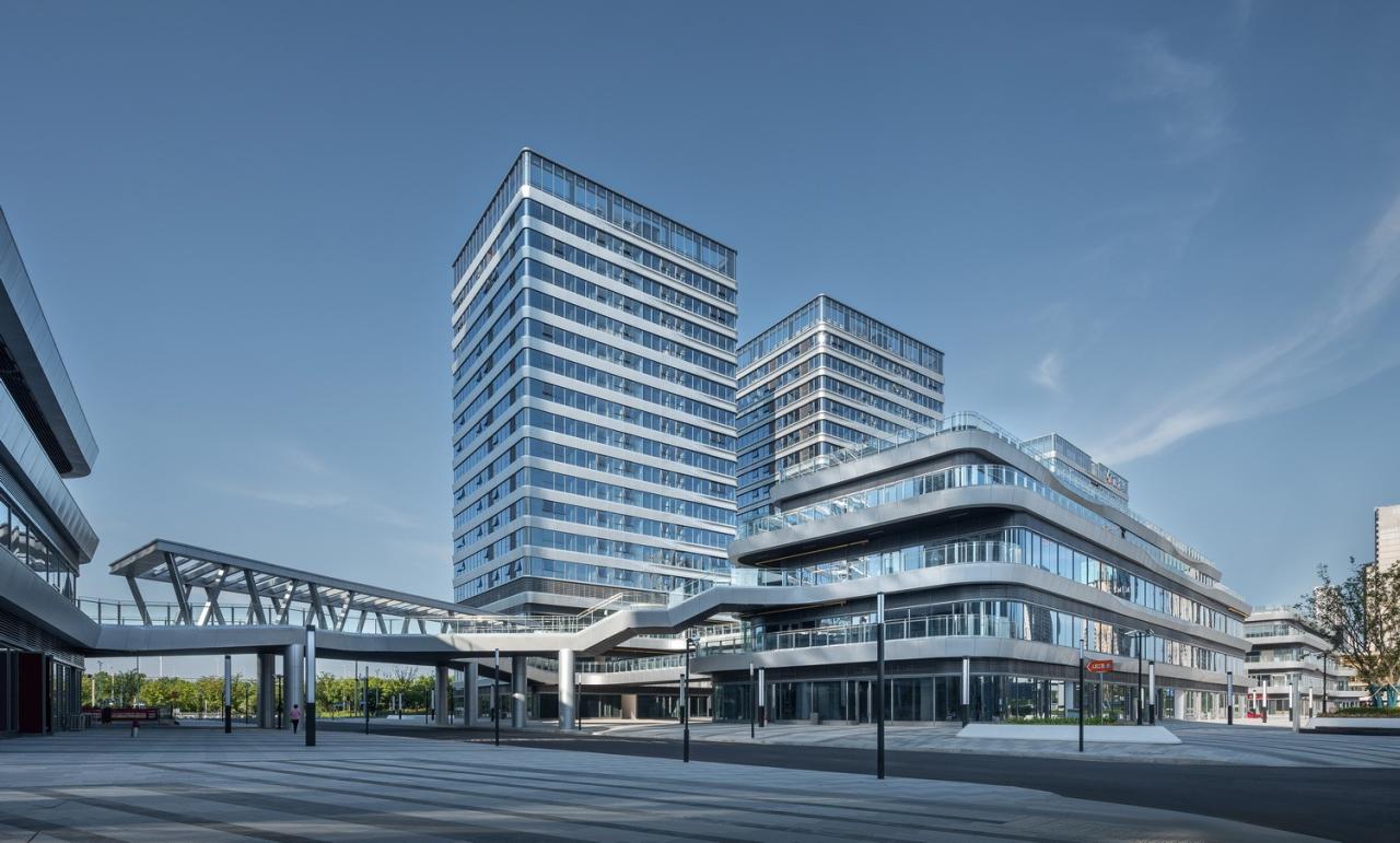 BIM建筑|Moc芯光里·苏州高铁新城复合商业街区 / 简和建筑