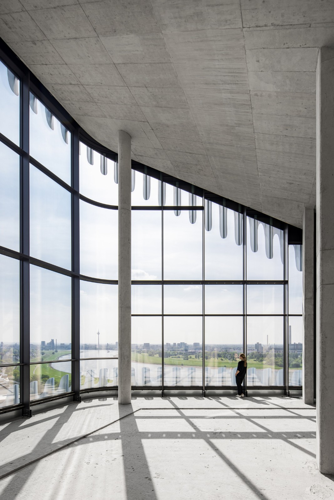 BIM建筑|RKM740“拉链” 塔楼 / J. Mayer H. Architects