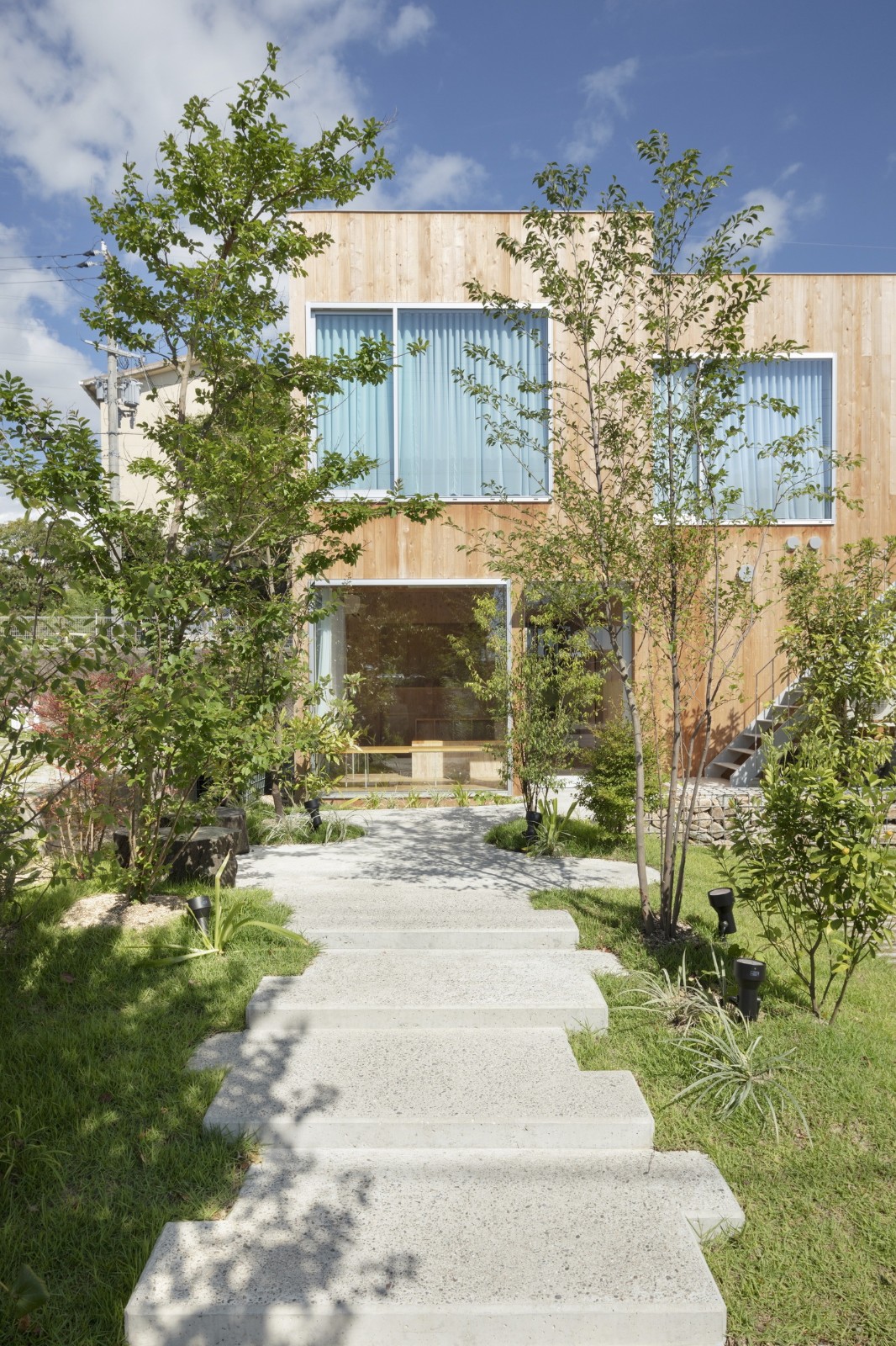 BIM建筑|森林中的牙医诊所 / YYA / Yusuke Yoshino Architects