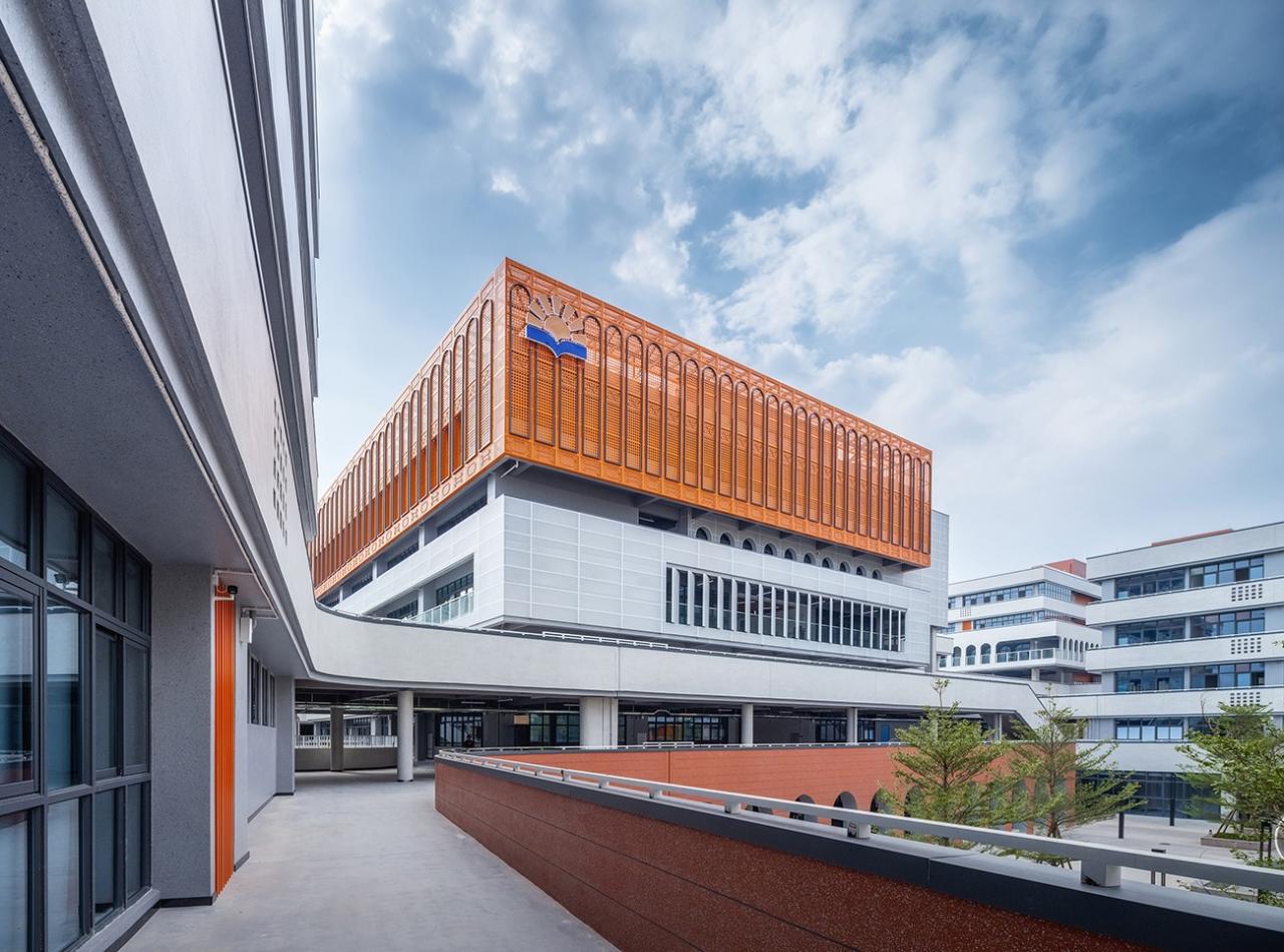 BIM建筑|台山市广旭实验学校 / 象外营造工作室