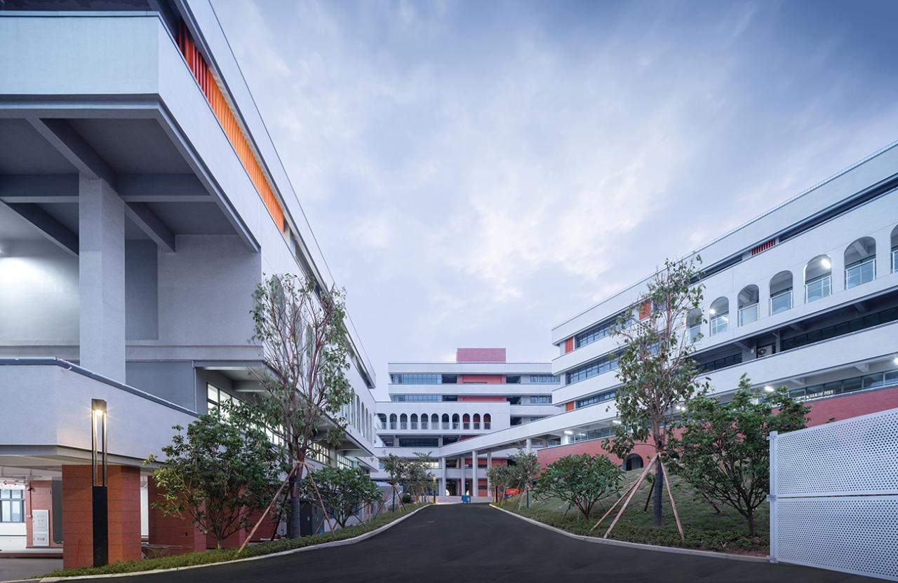 BIM建筑|台山市广旭实验学校 / 象外营造工作室