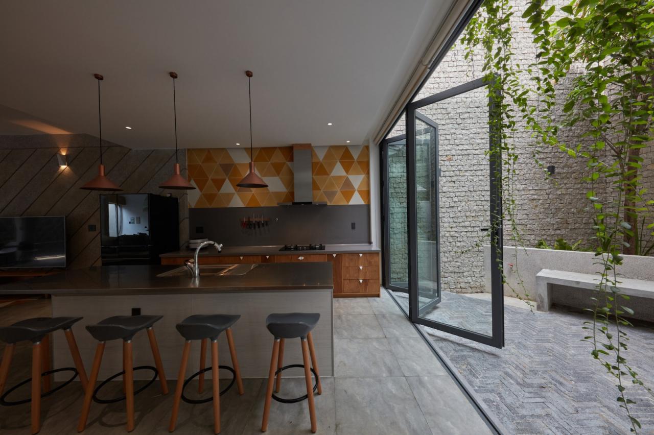 BIM建筑|三角形之家 / Khuon Studio