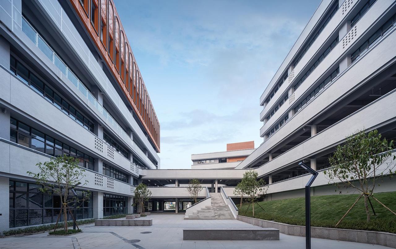 BIM建筑|台山市广旭实验学校 / 象外营造工作室