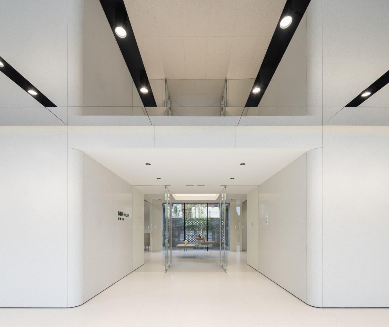 BIM建筑|融新于旧，与时并进：济南蔚来中心 / LUKSTUDIO芝作室