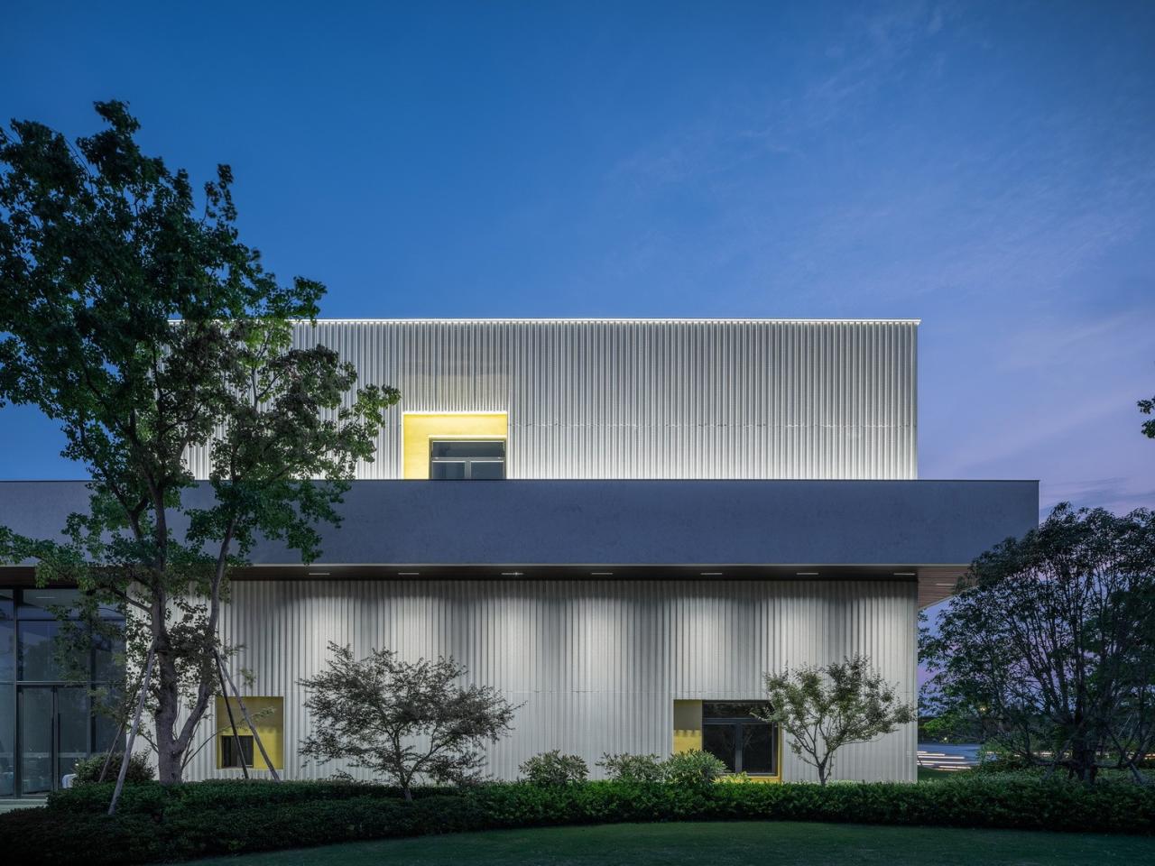 BIM建筑|乐活集盒：南京雅达 · 子罗城 / line+建筑事务所、gad