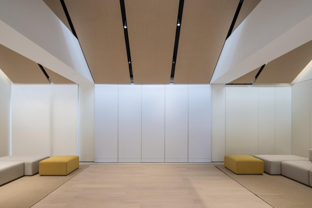 BIM建筑|融新于旧，与时并进：济南蔚来中心 / LUKSTUDIO芝作室