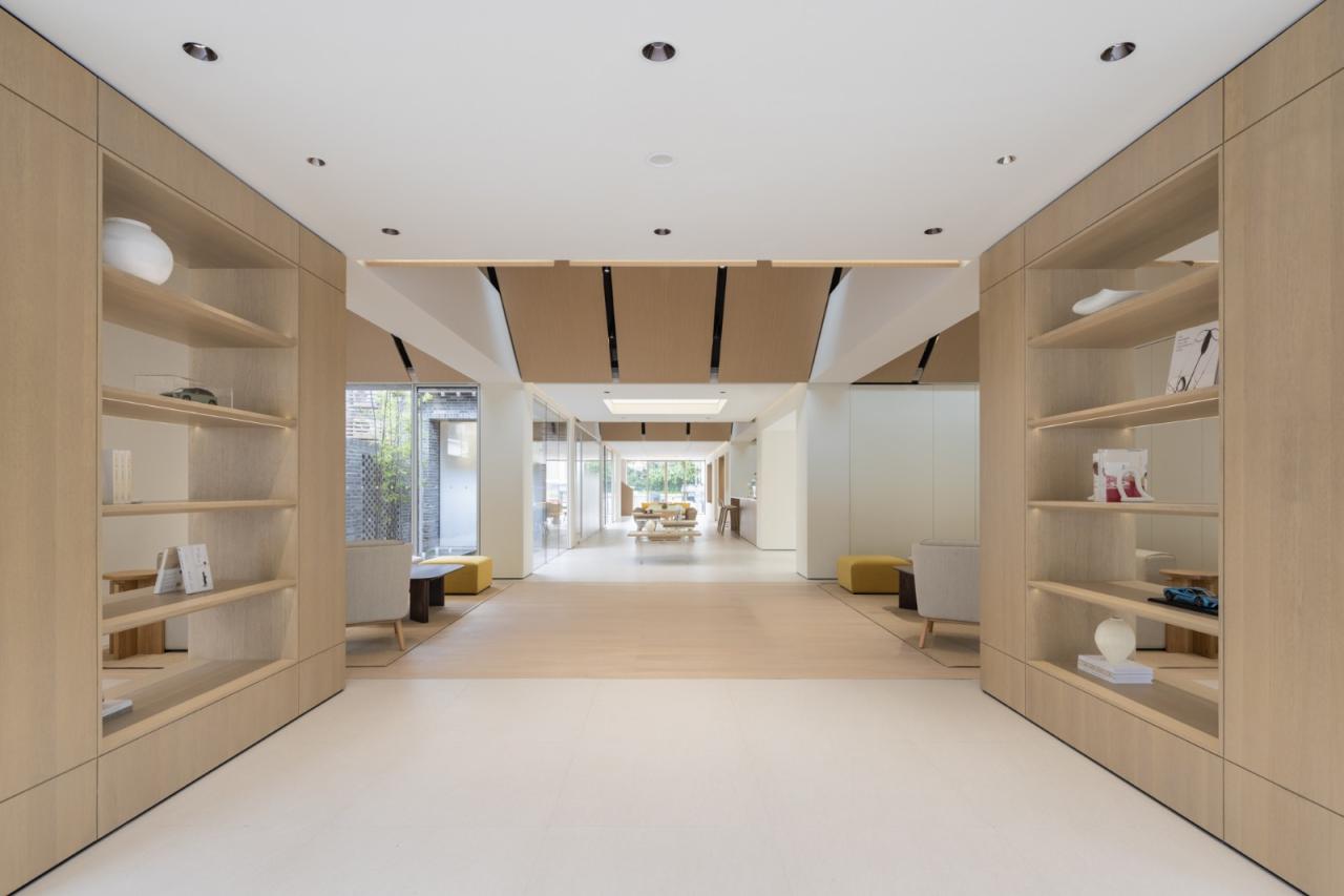 BIM建筑|融新于旧，与时并进：济南蔚来中心 / LUKSTUDIO芝作室