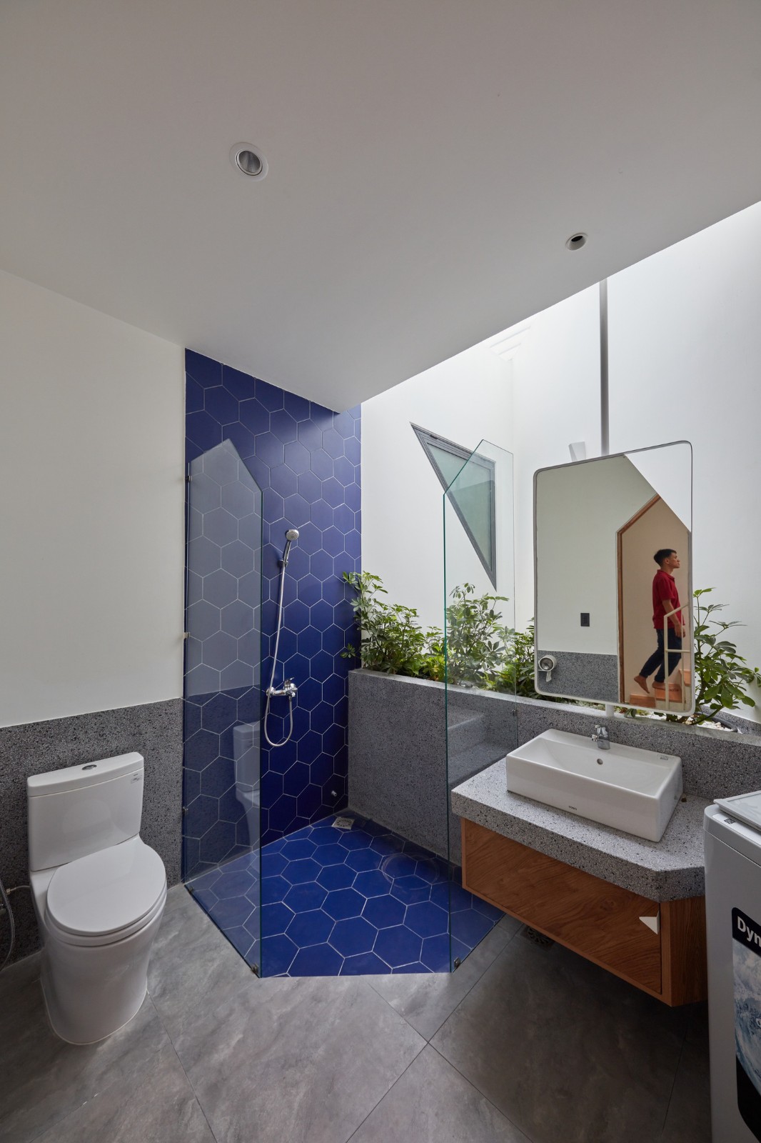 BIM建筑|三角形之家 / Khuon Studio